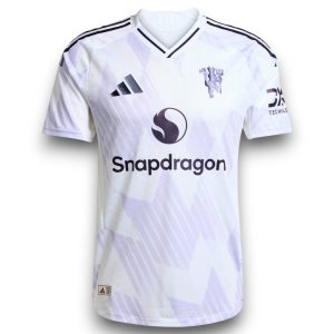 zt3jiBEmfEDzJMK-Photoroom.jpg Camiseta Manchester United 2025-2026 Visitante