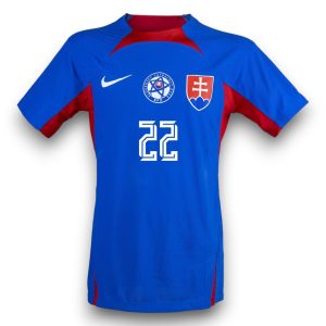 CubdBESJ1c1ZJQv.jpg Camiseta Eslovaquia 2024-2025 Local