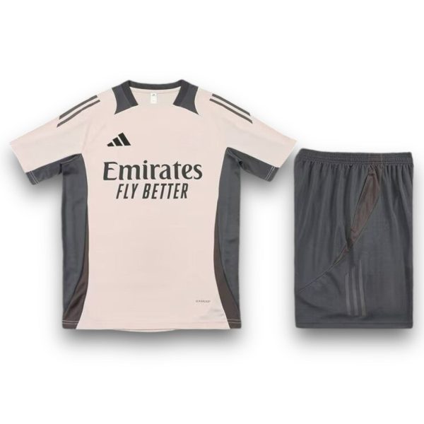 Conjunto Real Madrid 2024-2025 Alternativo 4 – Entrenamiento
