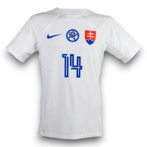 TdSO0SJsvb8QdHx.jpg Camiseta Eslovaquia 2024-2025 Visitante