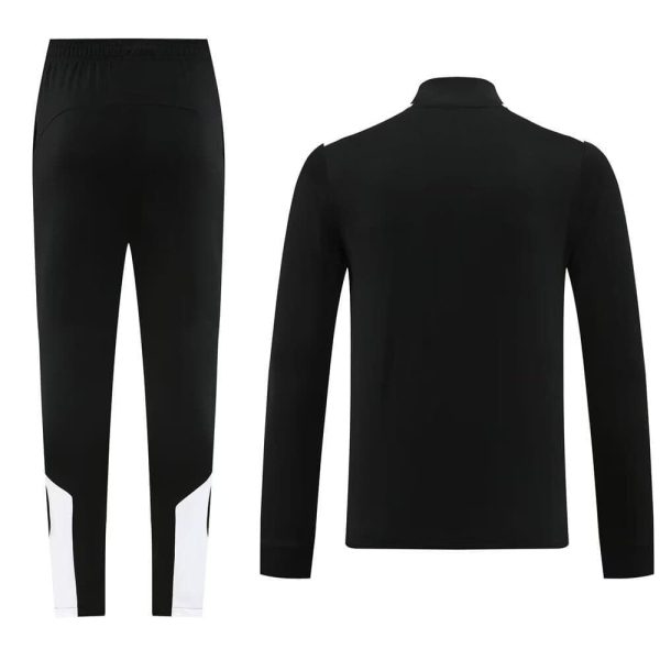 comprar-Chandal-Newcastle-2023-2024-Local-Entrenamiento-1.jpg Chándal Newcastle 2023-2024 Local – Entrenamiento
